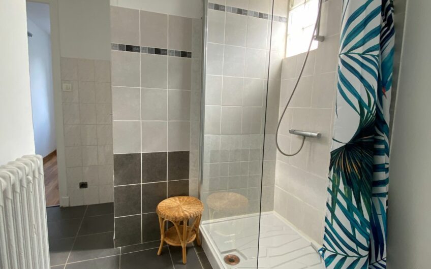 APPARTEMENT T2 MEUBLÉ DE 46.80 M² EN REZ-DE-CHAUSSEE