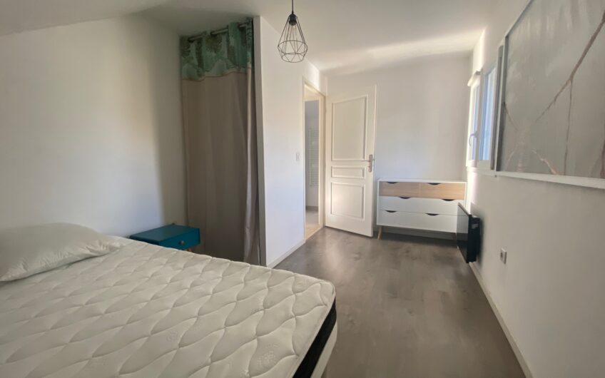 BEL APPARTEMENT T2 MEUBLE DE 64,43 M² AVEC TERRASSE ET GARAGE