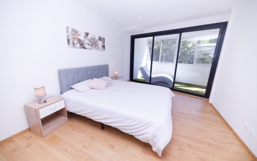 SUPERBE APPARTEMENT MEUBLE DE 131 M² AVEC VERANDA/TERRASSE DE 20 M²