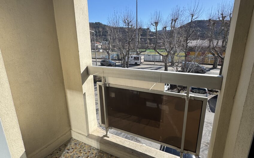 APPARTEMENT T1 DE 30.20 M² AVEC CAVE ET BALCON