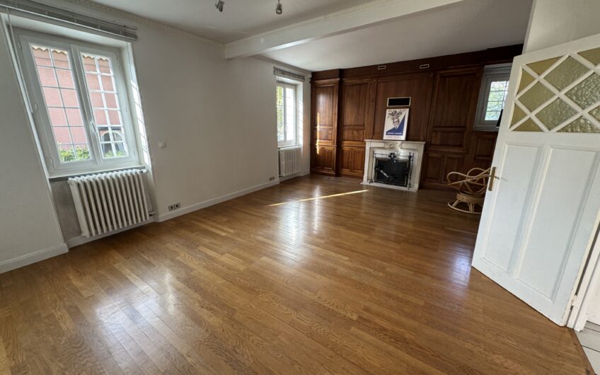 T6 DE 159 M² GAP NORD AVEC JARDIN