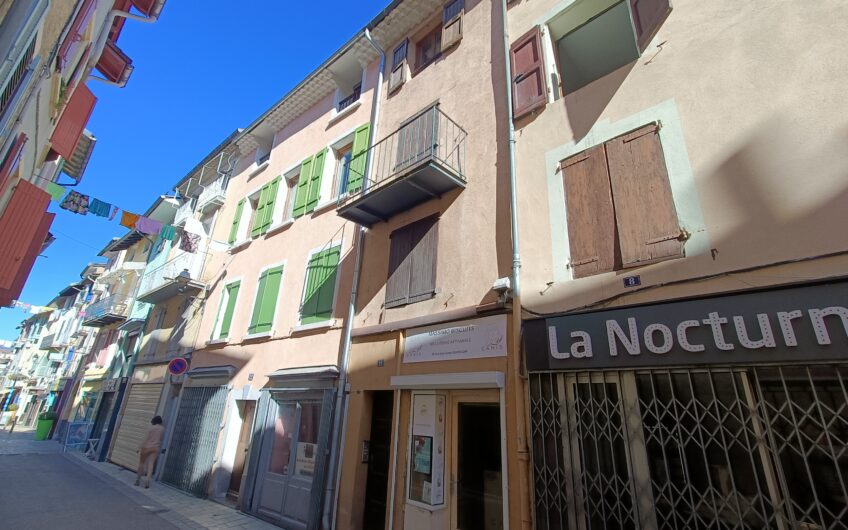 Immeuble de rapport à vendre dans le centre-ville de Gap