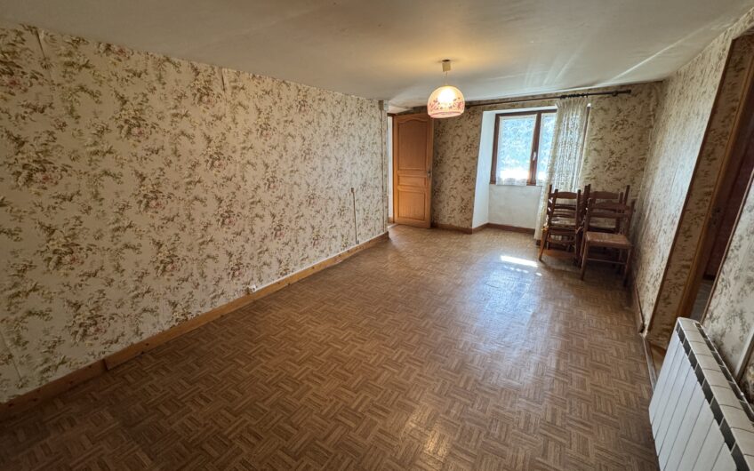 T3 DE 65.22 M² A RENOVER AVEC UNE VUE IMPRENABLE