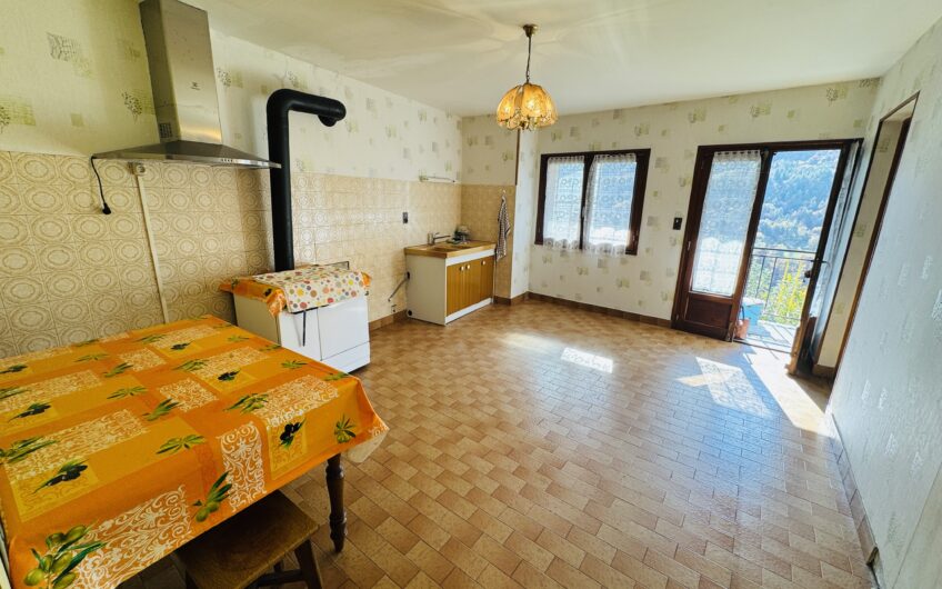 T3 DE 65.22 M² A RENOVER AVEC UNE VUE IMPRENABLE