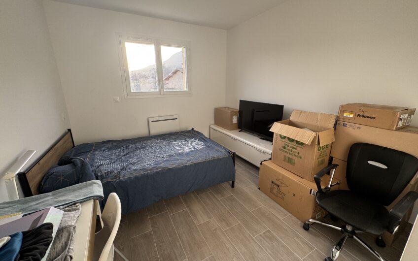 MAISON MITOYENNE DE 91.49 M² MEUBLEE AVEC JARDIN ET GARAGE