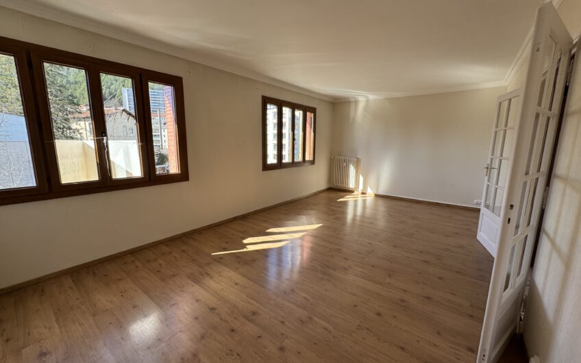 APPARTEMENT T4 DE 93,12 M² AVEC BALCON, GRENIER ET CAVE