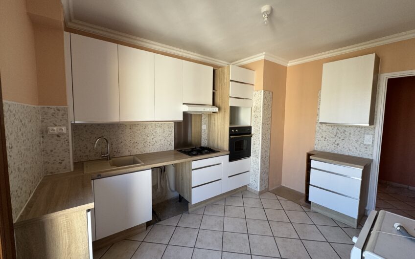 APPARTEMENT T4 DE 93,12 M² AVEC BALCON, GRENIER ET CAVE