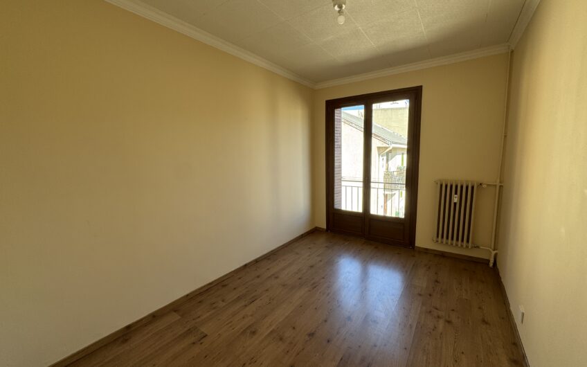 APPARTEMENT T4 DE 93,12 M² AVEC BALCON, GRENIER ET CAVE