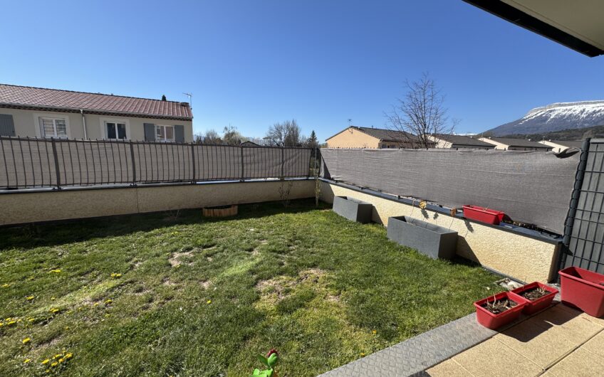 APPARTEMENT T3 DE 60 M² EN REZ-DE-JARDIN AVEC PARKING – RCE ESPRIT VERDE