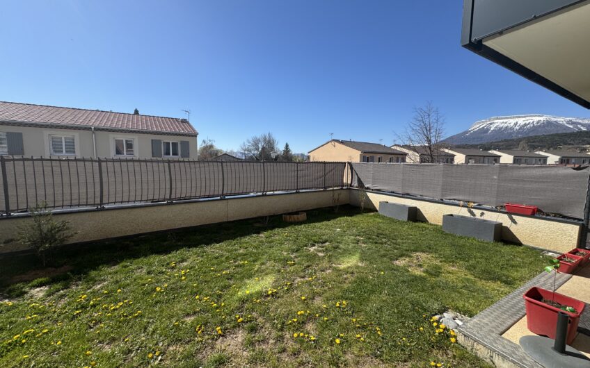APPARTEMENT T3 DE 60 M² EN REZ-DE-JARDIN AVEC PARKING – RCE ESPRIT VERDE