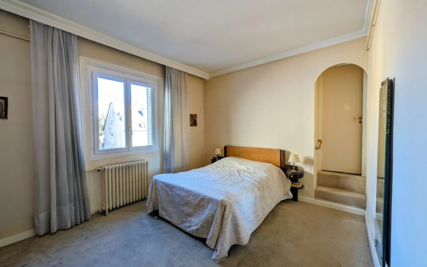 Appartement T4 de 120.74 m² avec balcon et cave
