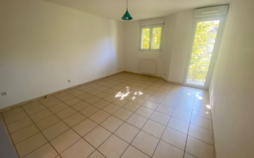 UN APPARTEMENT T1 DE 24.27 M² EN CENTRE-VILLE AVEC BALCON ET CAVE