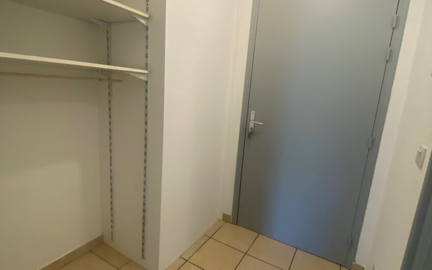 UN APPARTEMENT T1 DE 24.27 M² EN CENTRE-VILLE AVEC BALCON ET CAVE