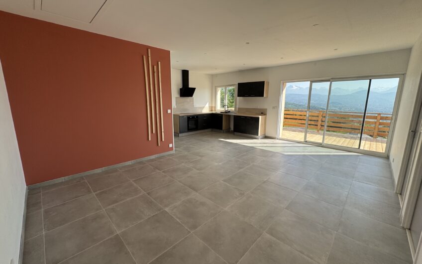 BEL APPARTEMENT T4 NEUF DE 72.93 m² AVEC TERRASSE ET STATIONNNEMENTS