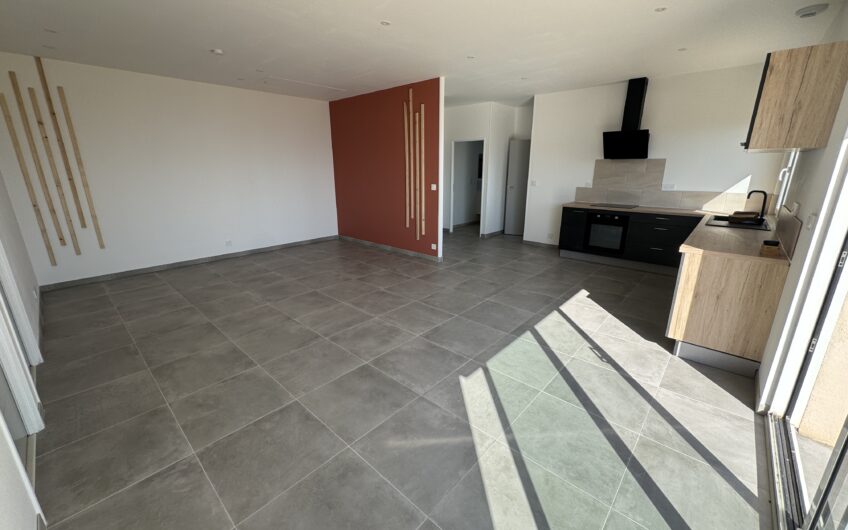 BEL APPARTEMENT T4 NEUF DE 72.93 m² AVEC TERRASSE ET STATIONNNEMENTS