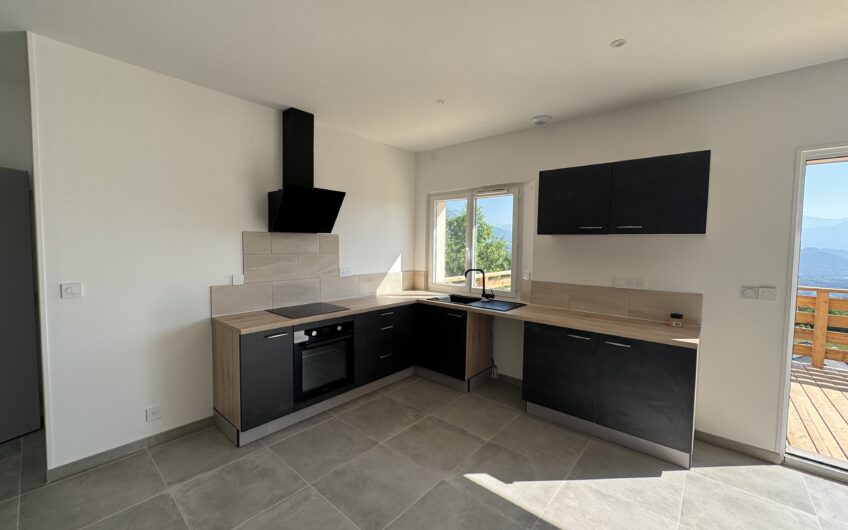 BEL APPARTEMENT T4 NEUF DE 72.93 m² AVEC TERRASSE ET STATIONNNEMENTS
