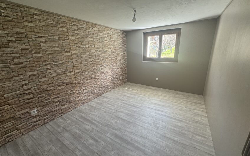 Belle maison T6/7 de 112.32 m² avec 2 garages et jardin