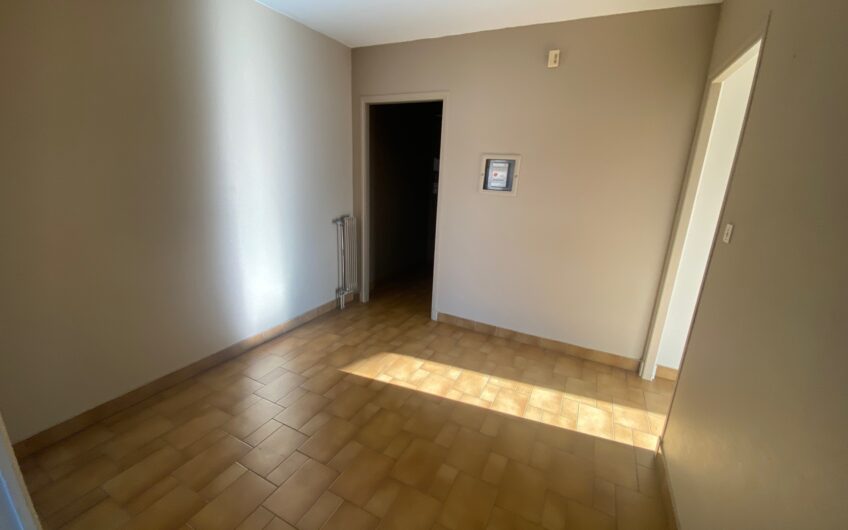 BEL APPARTEMENT T3 DE 94.32 M² AVEC TERRASSE, CAVE ET GARAGE
