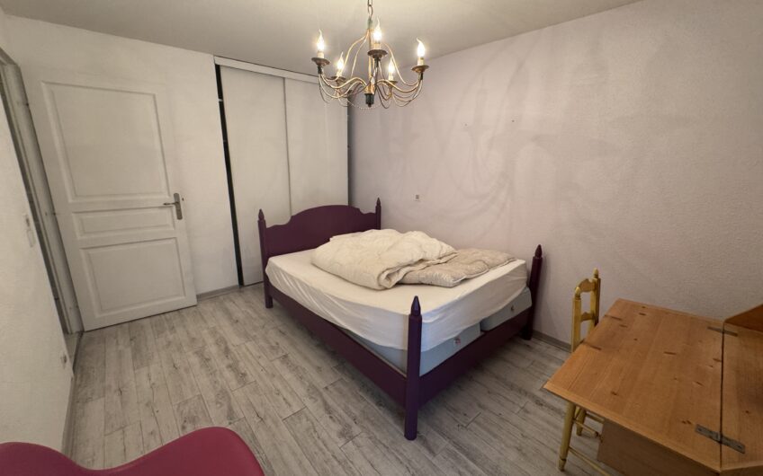 BEL APPARTEMENT MEUBLÉ T2 BIS DE 59.39 M² AVEC TERRASSE, CAVE, GARAGE ET PARKING