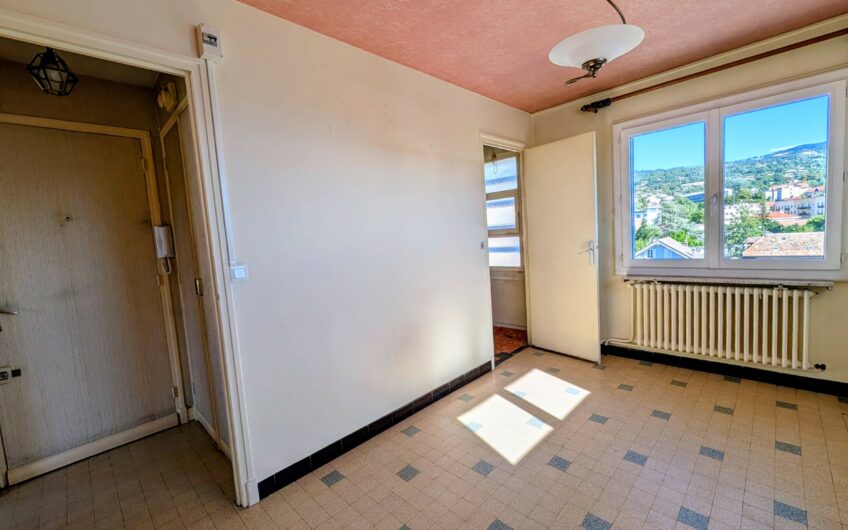 Appartement T4 de 87.40 m² avec 52 m² de terrasse en dernier étage avec vue panoramique