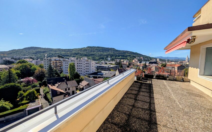 Appartement T4 de 87.40 m² avec 52 m² de terrasse en dernier étage avec vue panoramique