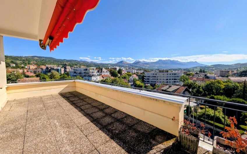 Appartement T4 de 87.40 m² avec 52 m² de terrasse en dernier étage avec vue panoramique