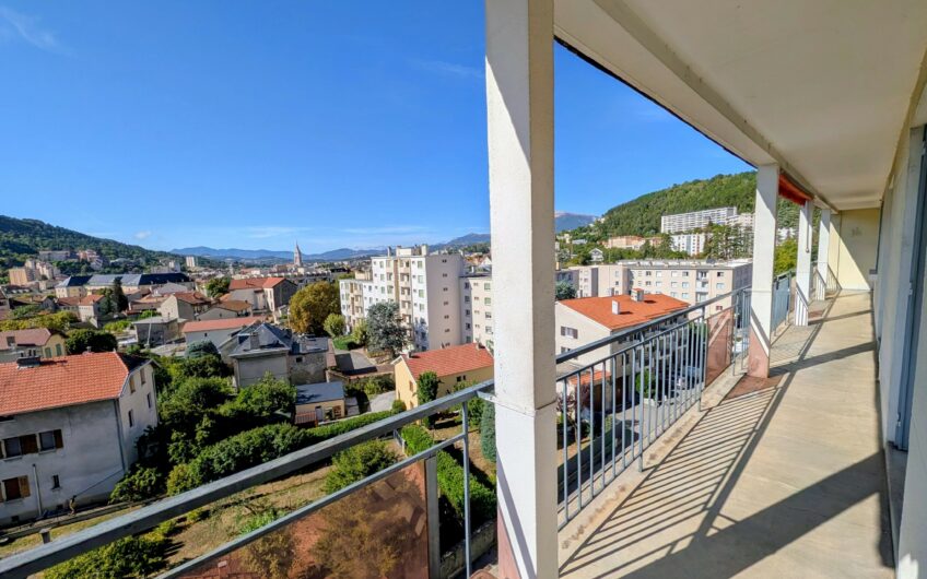 Appartement T4 de 87.40 m² avec 52 m² de terrasse en dernier étage avec vue panoramique