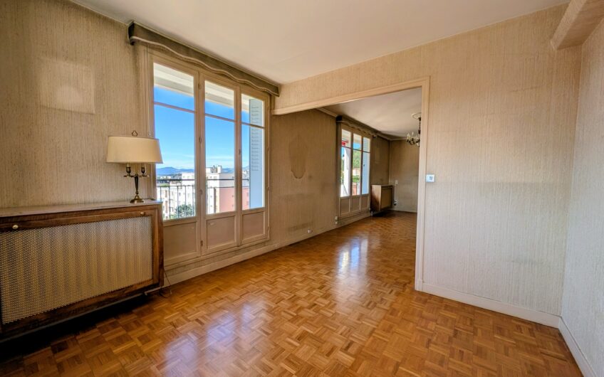 Appartement T4 de 87.40 m² avec 52 m² de terrasse en dernier étage avec vue panoramique