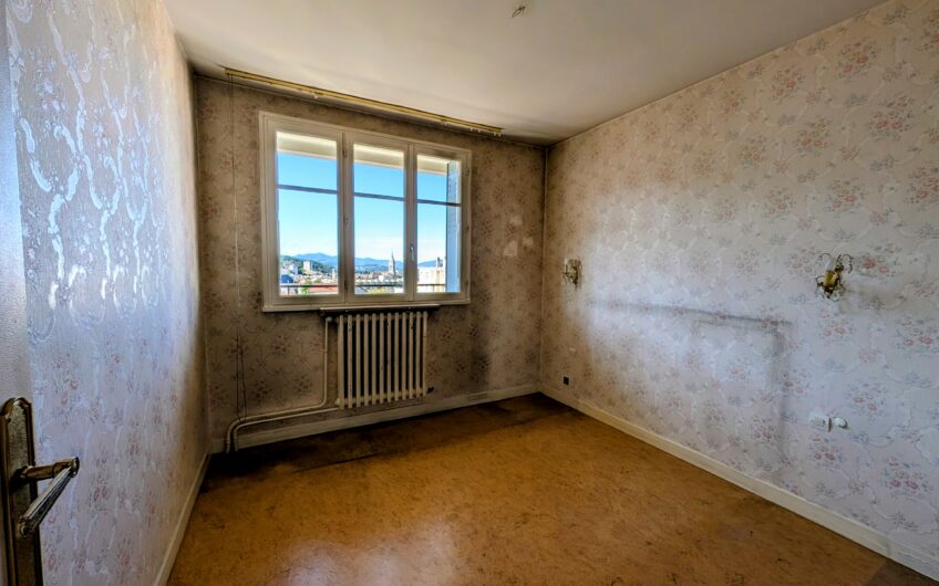 Appartement T4 de 87.40 m² avec 52 m² de terrasse en dernier étage avec vue panoramique